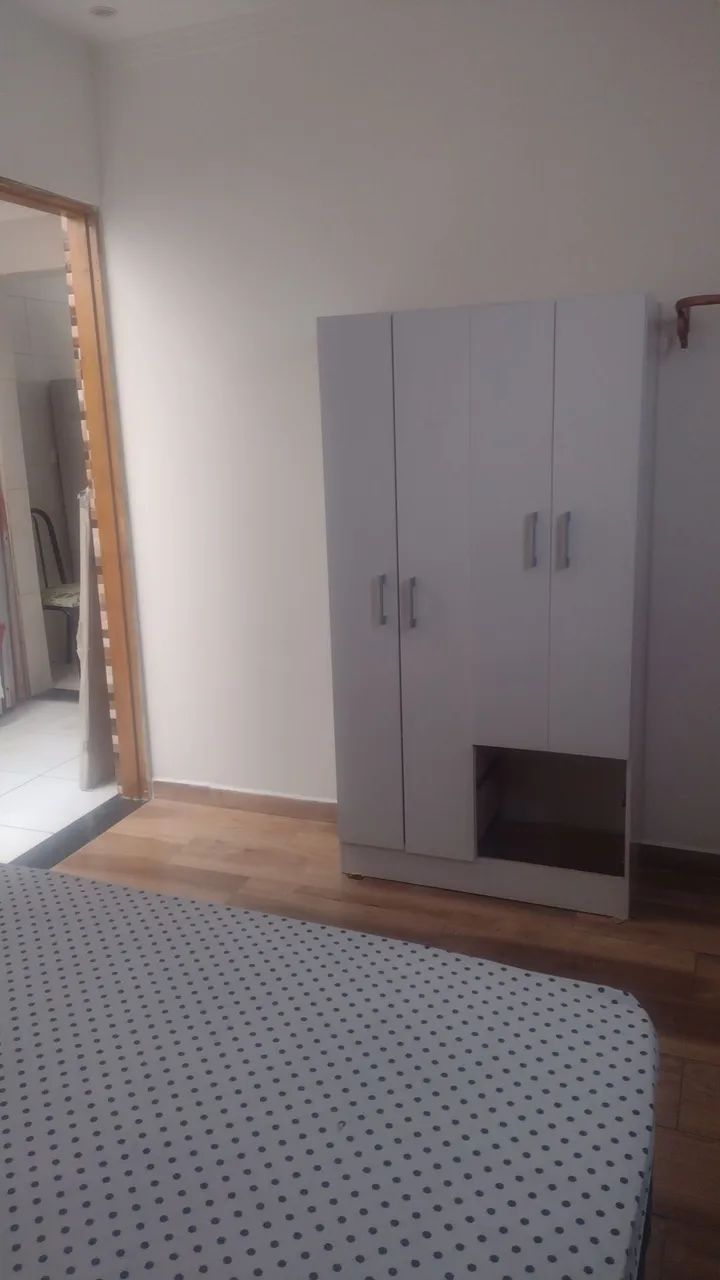 Alugo quarto individual em Guarulhos para moças.