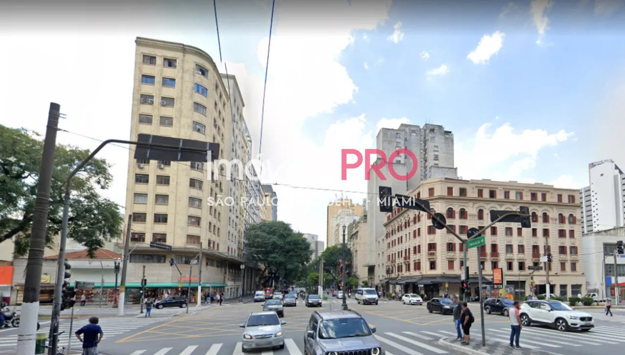 Prédio Comercial 7.476m² ideal para retrofit
