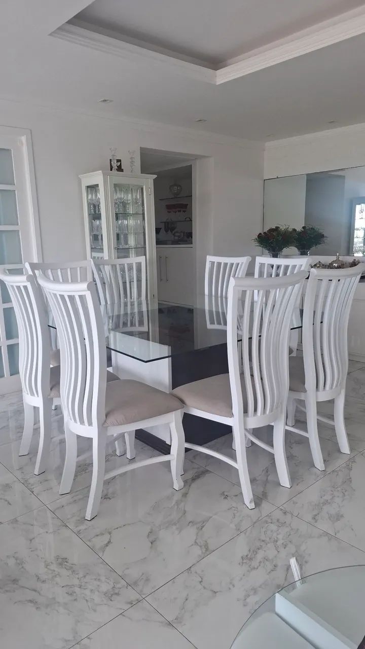 VENDO MESA DE JANTAR COM 8 CADEIRAS  - Foto 3