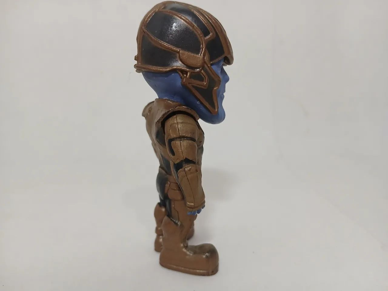 Miniatura Colecionável Thanos importadas Medindo 9cm - Foto 3