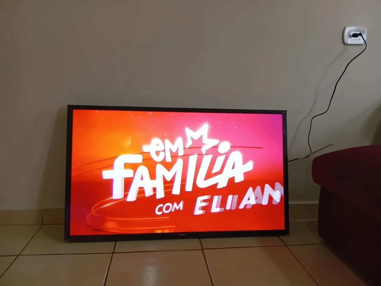 Smart TV Samsung tizen 43 polegadas wiffi - Foto 3