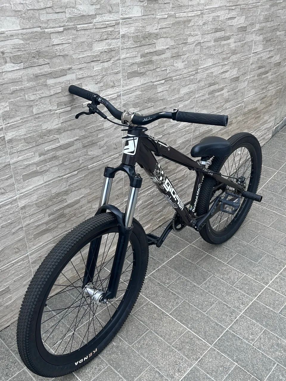Bicicleta aro 26 pra grau - Foto 3