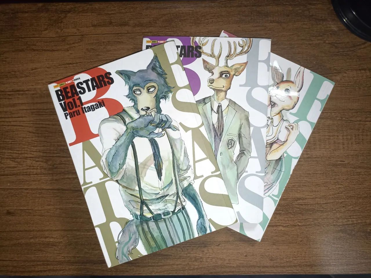 Mangás Beastars Vol. 1, 2 e 3