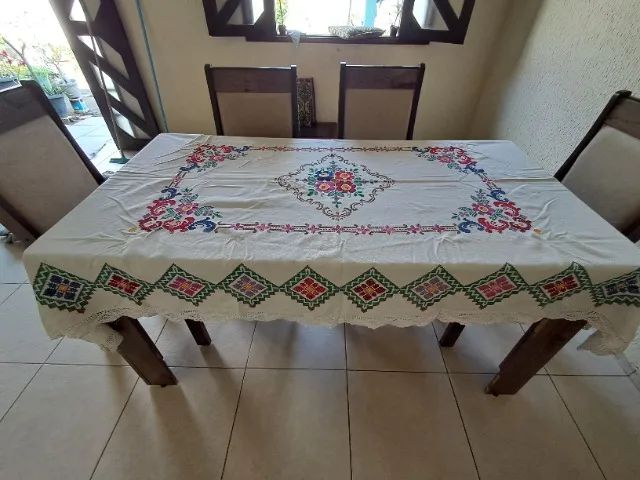 Mesa com 6 Cadeiras - Foto 4