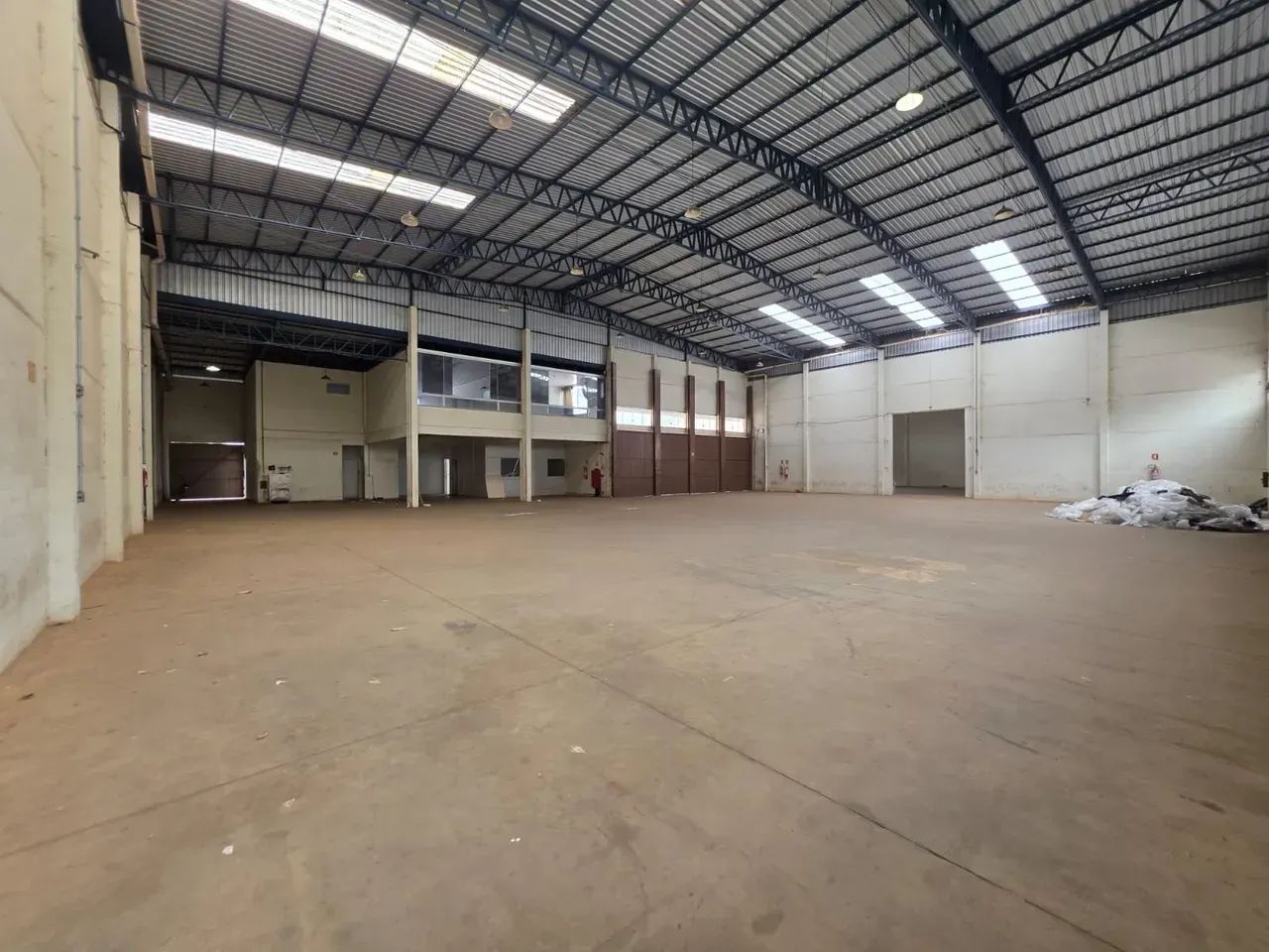 Galpão - 1.093,94 m² - Plano Diretor Sul