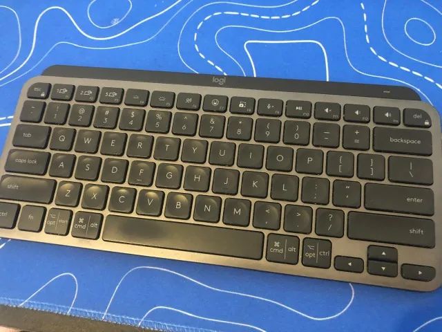 Teclado Logitech MX Keys Mini ( SemiNovo) - Foto 4