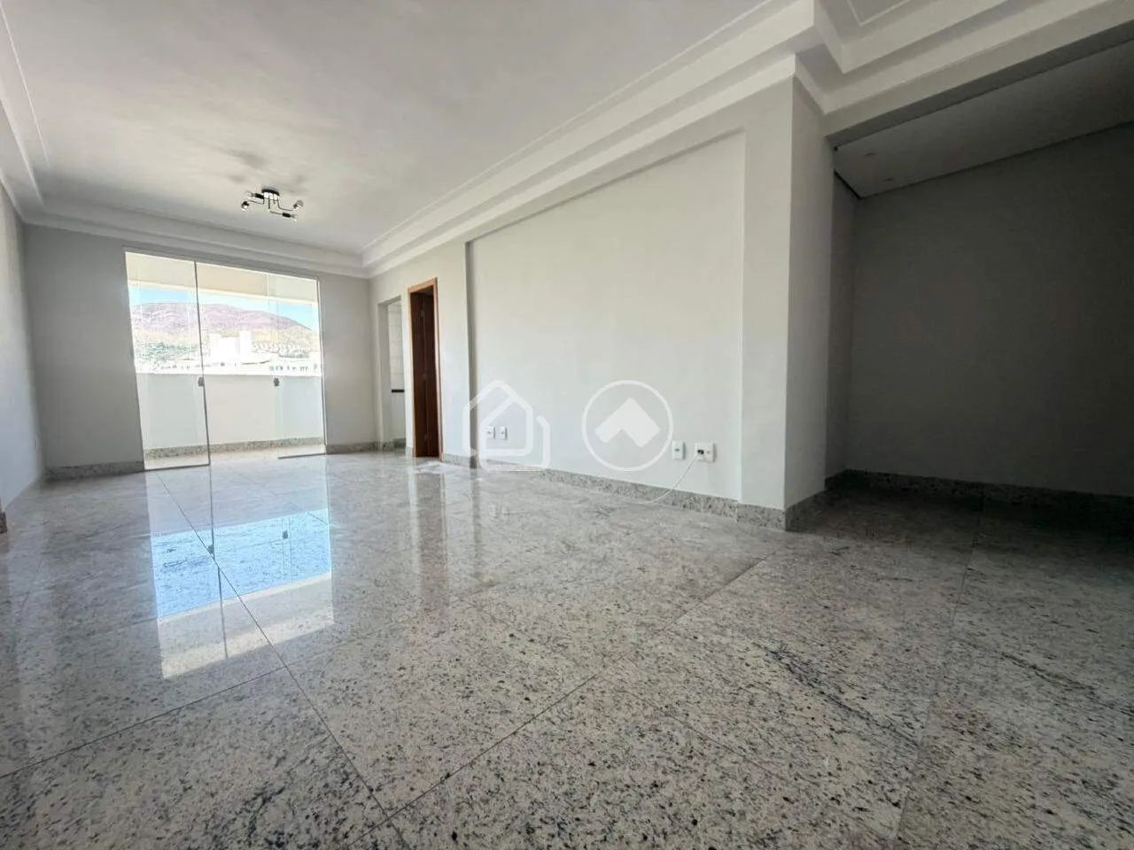Apartamento à venda no Buritis com 2 suítes e lazer completo