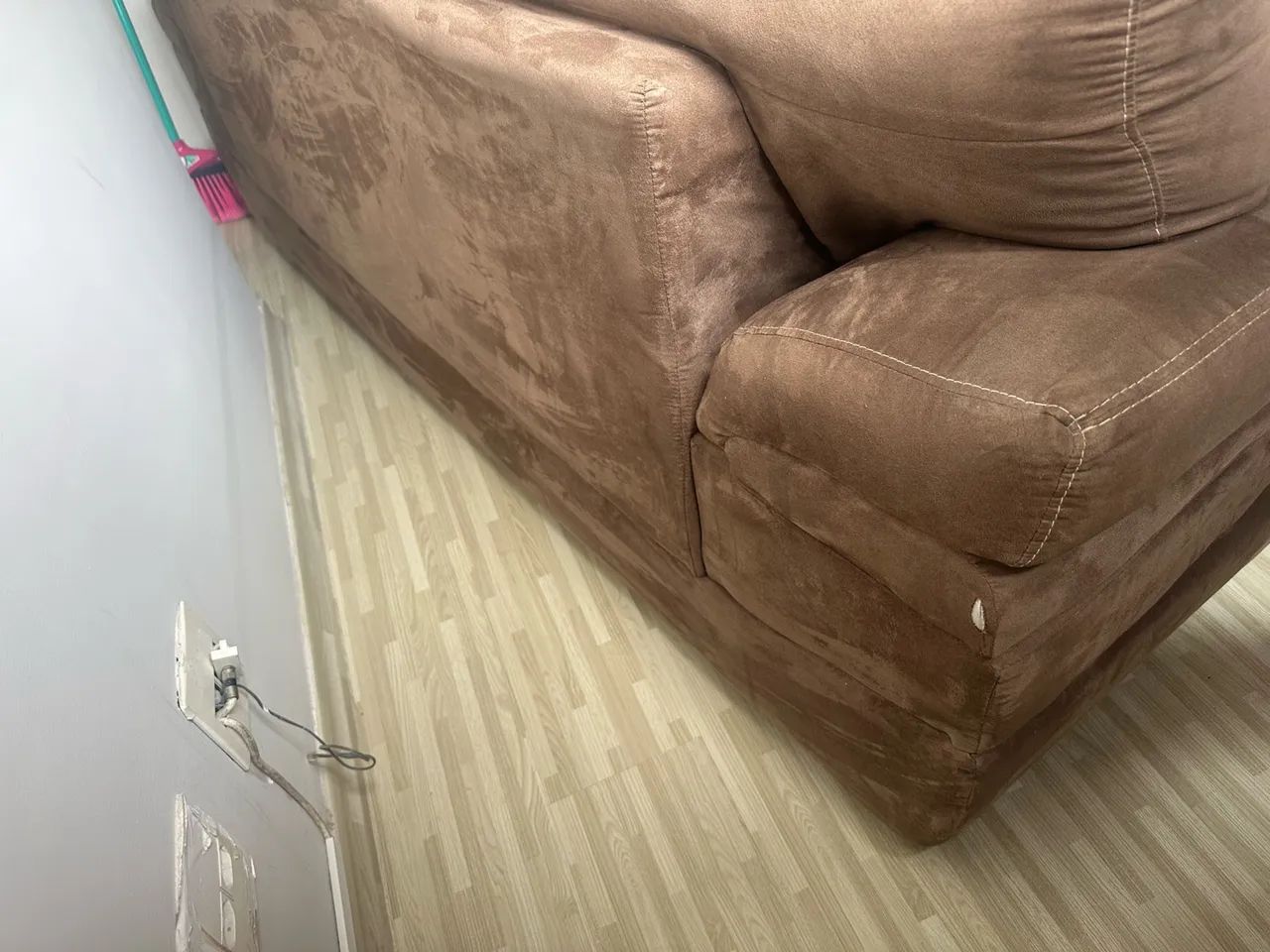 Sofá 3 lugares marrom - 800$ - Foto 5