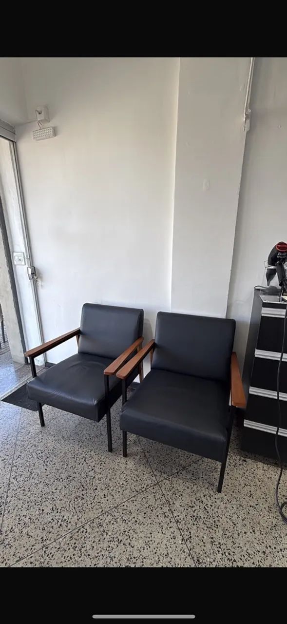 Vendo 2 poltronas 