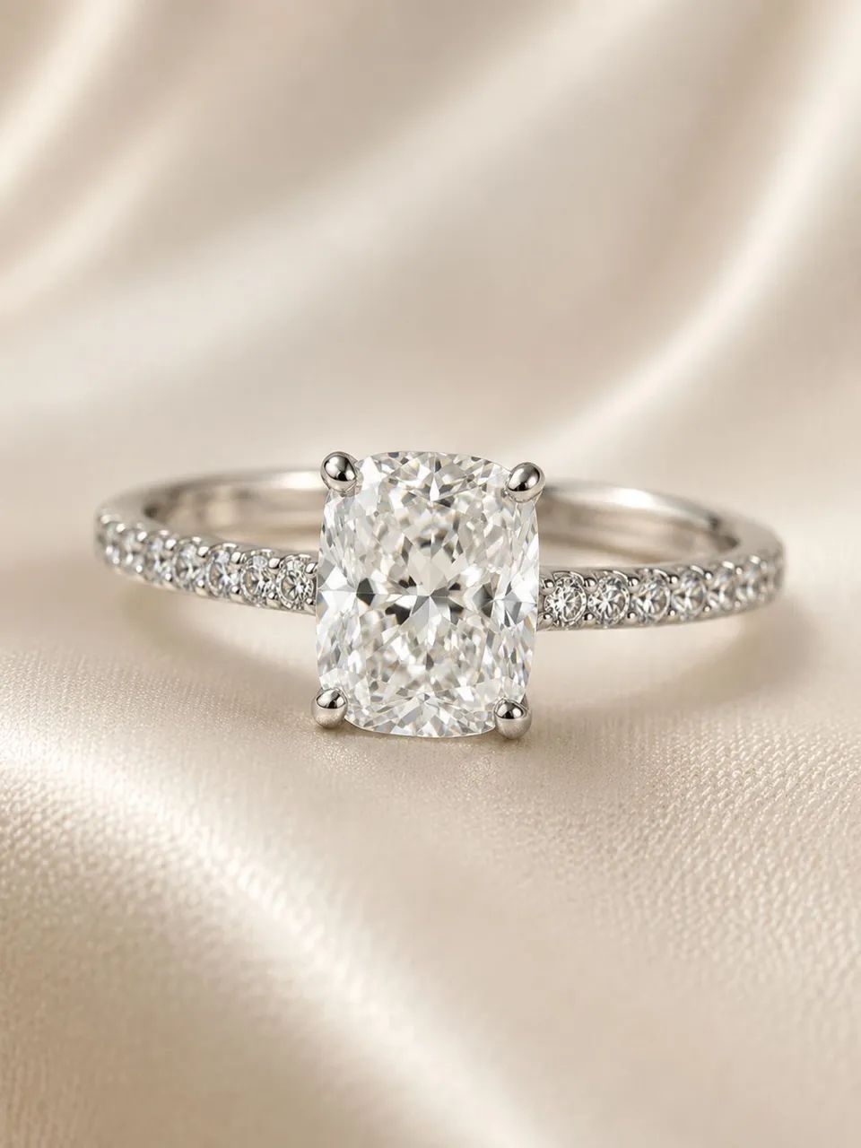 Anel Esmerald Cut em Ouro 18k 750
