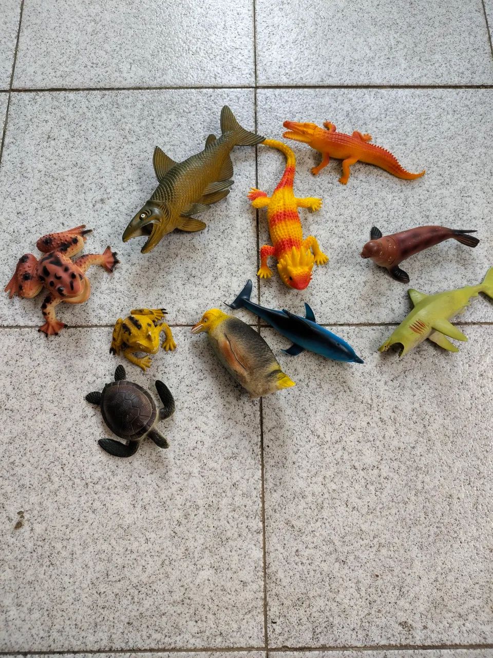 Kit com 10 animais aquáticos e terrestres  - Foto 3