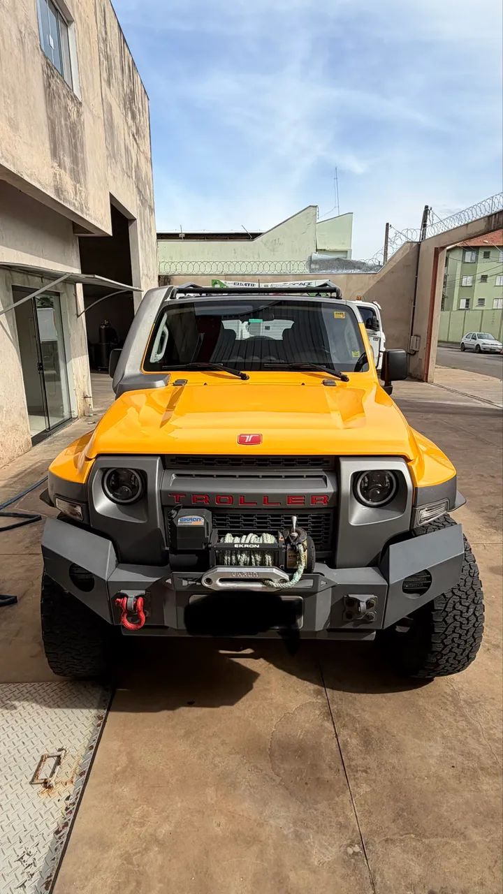 Troller T-4 2019