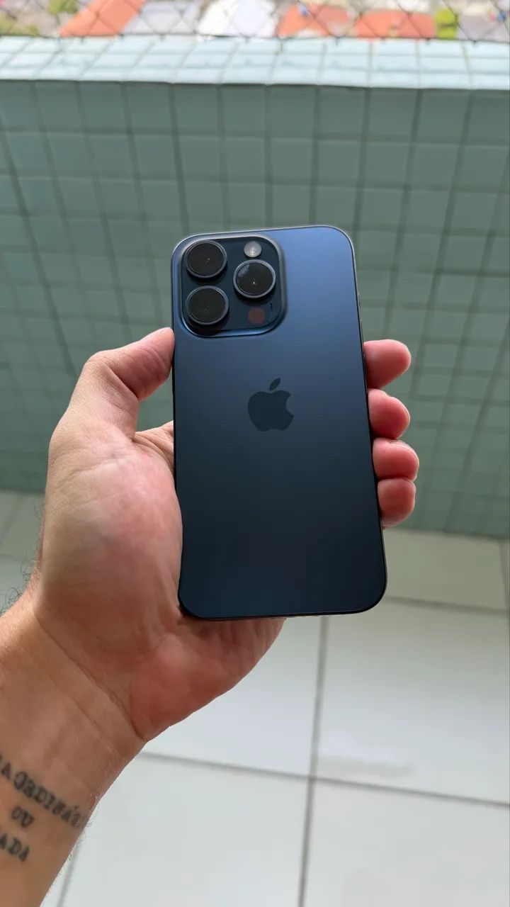 iPhone 15 Pro 256GB Azul - Bateria 100% - Celulares e Smartphones iPhone 15 Pro 256GB Azul - Bateria 100% - Celulares e Smartphones