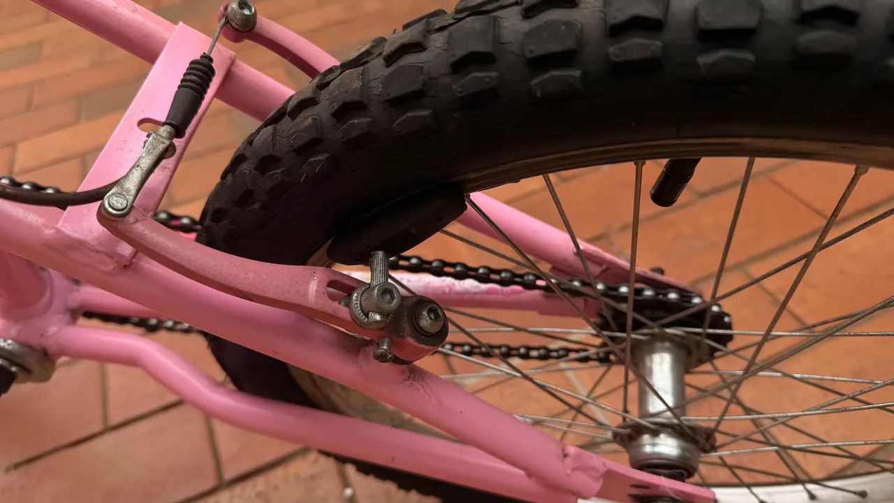 Bicicleta rosa aro 20 menina supernova - Foto 4