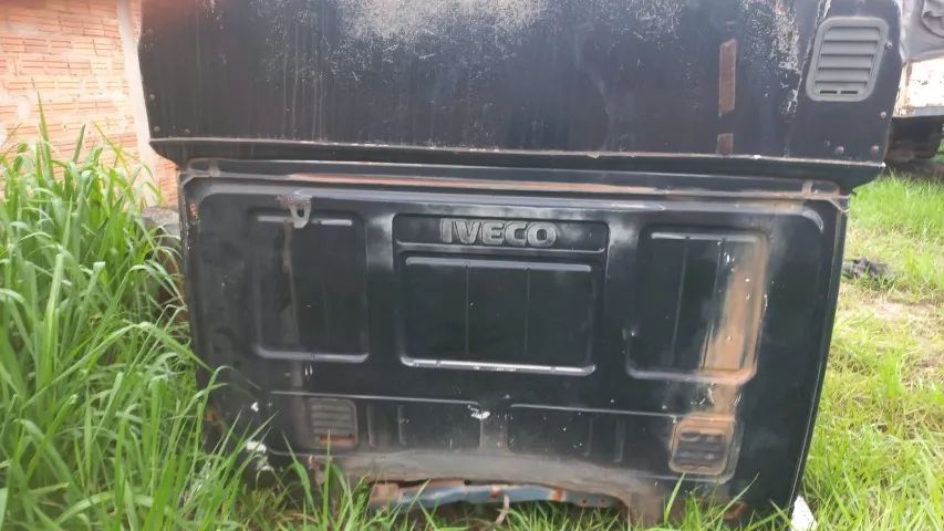 Cabine Iveco NR 380 teto alto 2007 - Foto 2