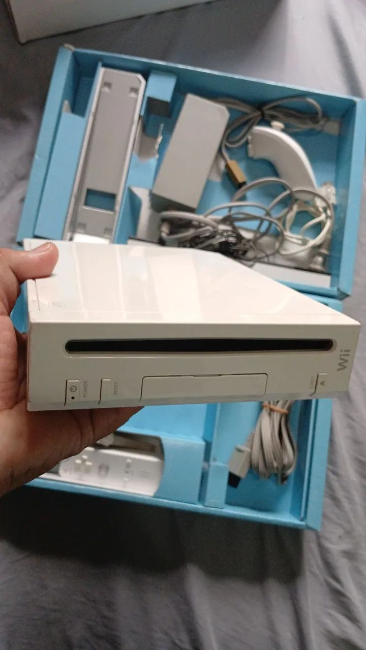 Nintendo Wii na caixa - Consoles de Vídeo Game - Siderlândia