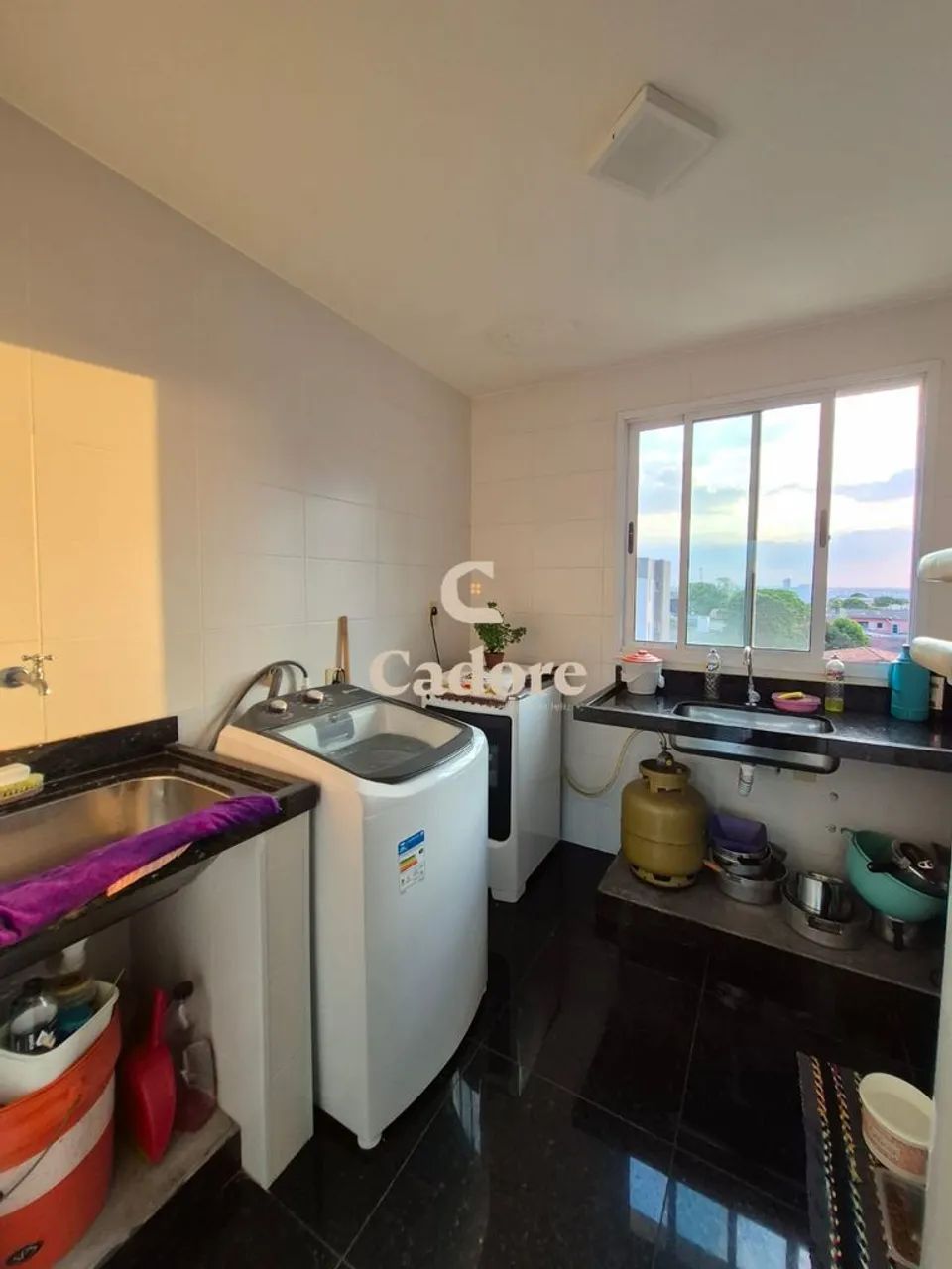 Apartamento 56m² no Saraiva com 2 Sacadas - Foto 4