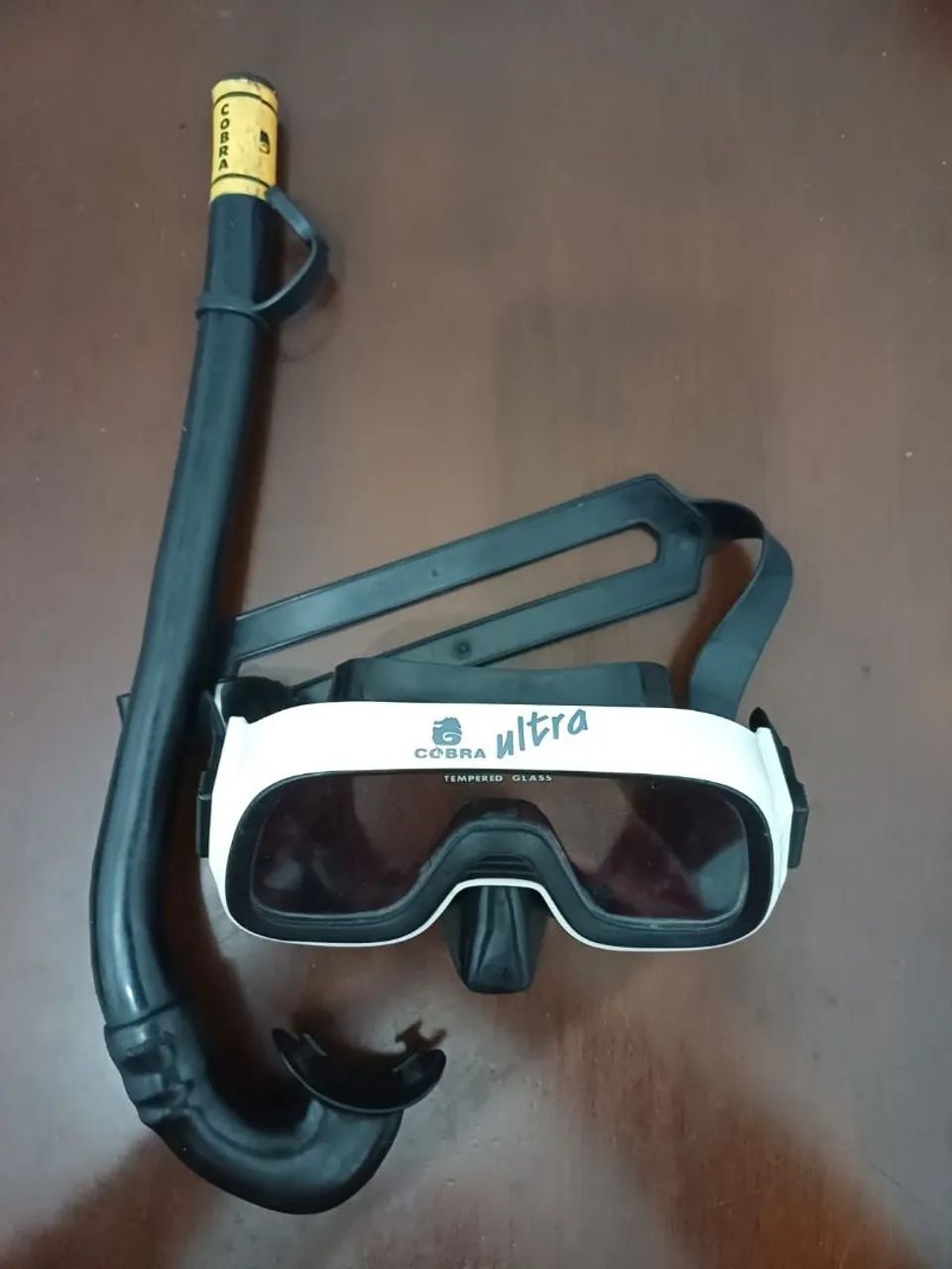 KIT DE MÁSCARA E SNORKEL DA MARCA COBRA. BRINDE: FLUTUADOR DE MÃO ("Pegar Jacaré"), AZUL. - Foto 3