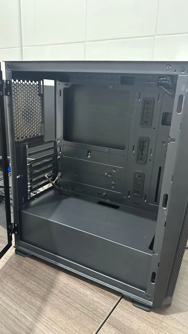 GABINETE GAMER USADO  - Foto 2