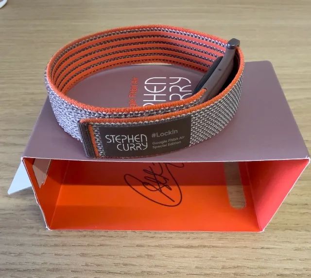 Google Fitbit Air - Stephen Curry edition - Pulseira inteligente - Foto 2