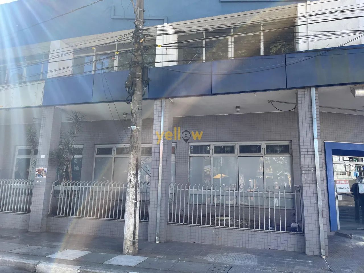 Prédio Comercial no Centro de Santa Isabel para Locação