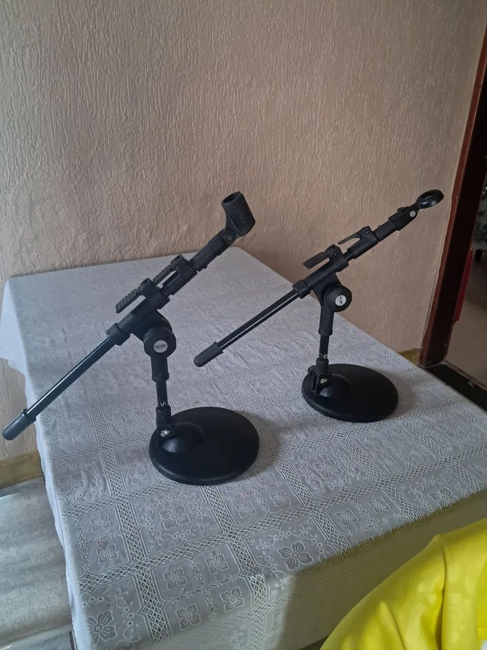 PEDESTAL DE MESA PARA MICROFONE 