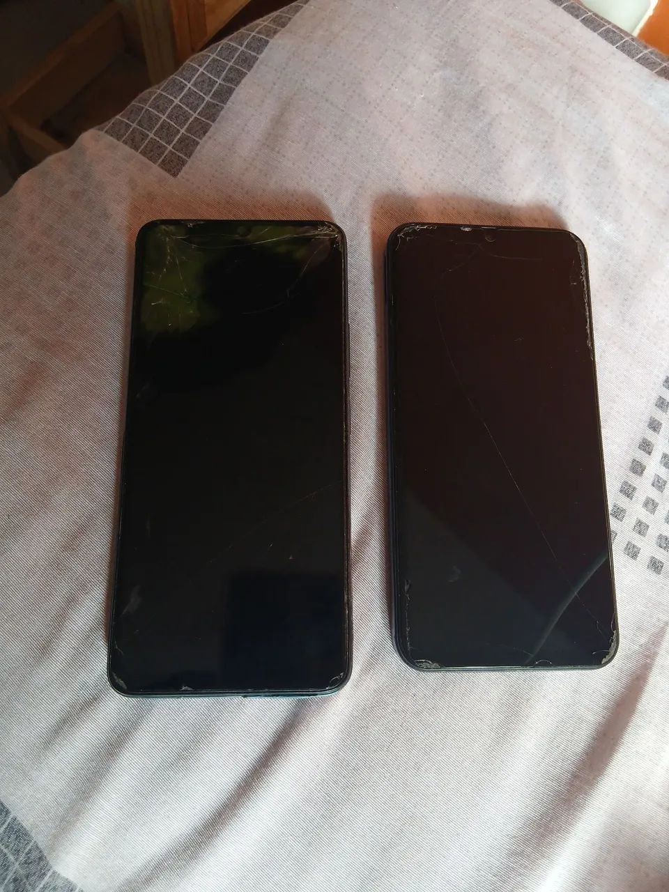 Celulares pra tirar peças Samsung A15 e redmi 13