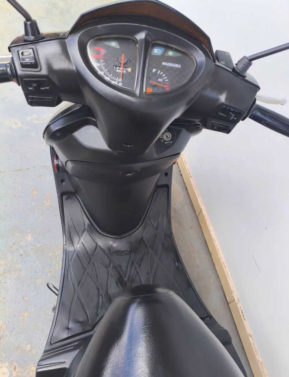 Vendo Burgman BAIXA KM Aceito Oferta - Foto 4