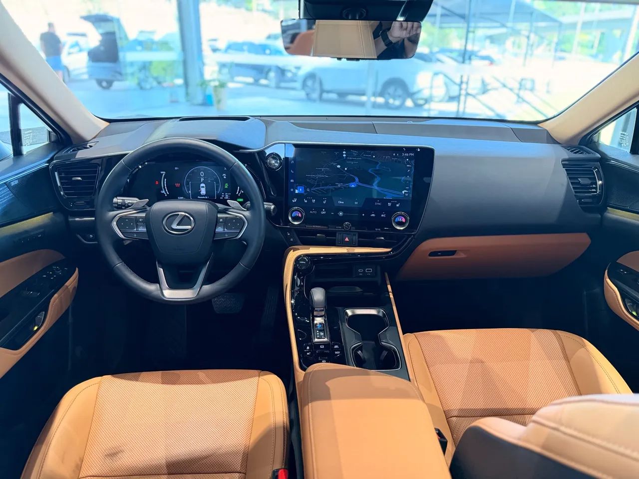 Lexus NX-450h+ AWD 2.5 16V Aut. (Híbrido), foto 10 de 16
