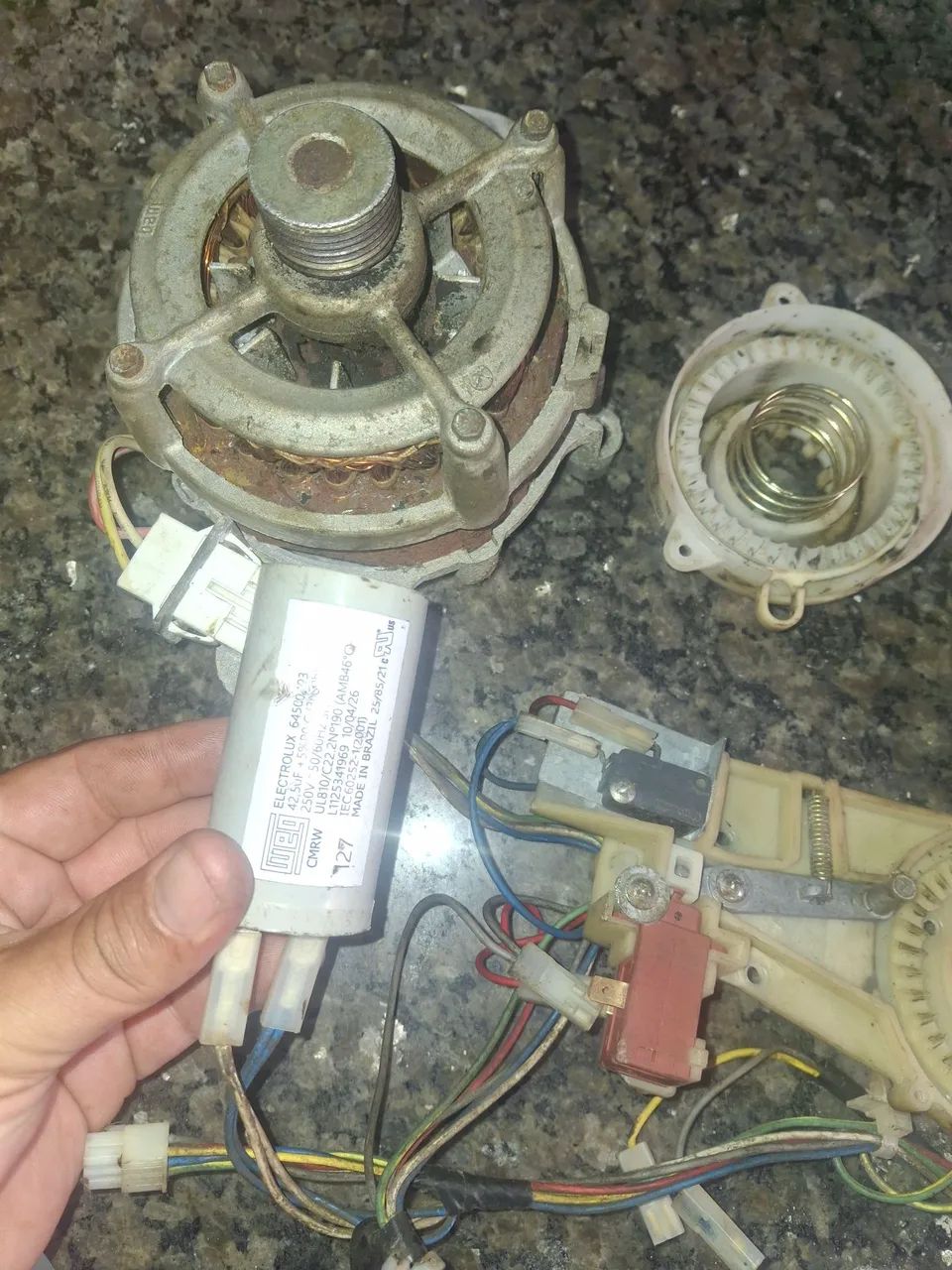Motor máquina de lavar $180  - Foto 2