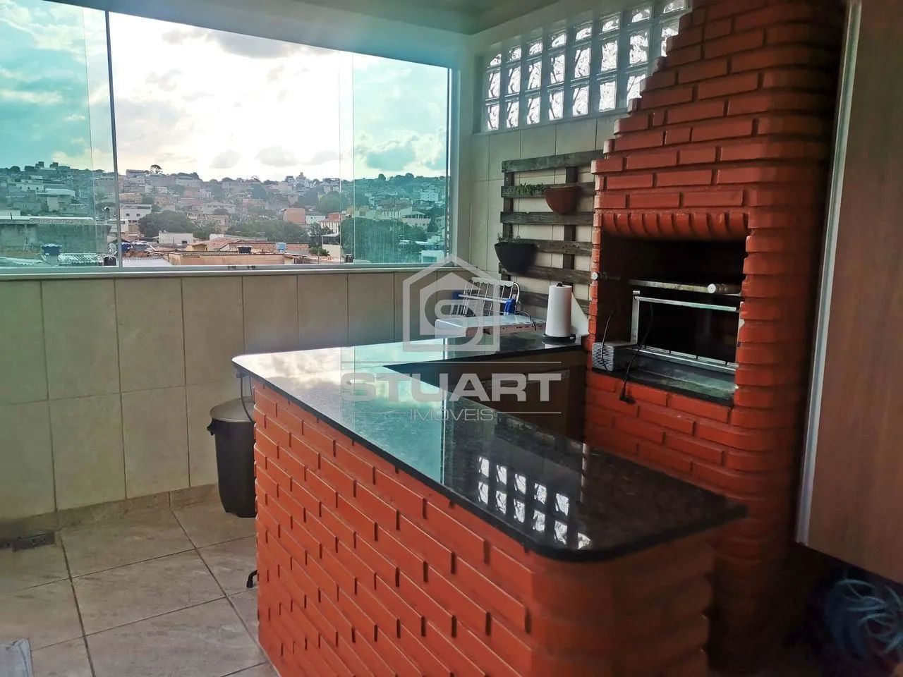 Cobertura decorada com 2 quartos e 1 vaga - Foto 2