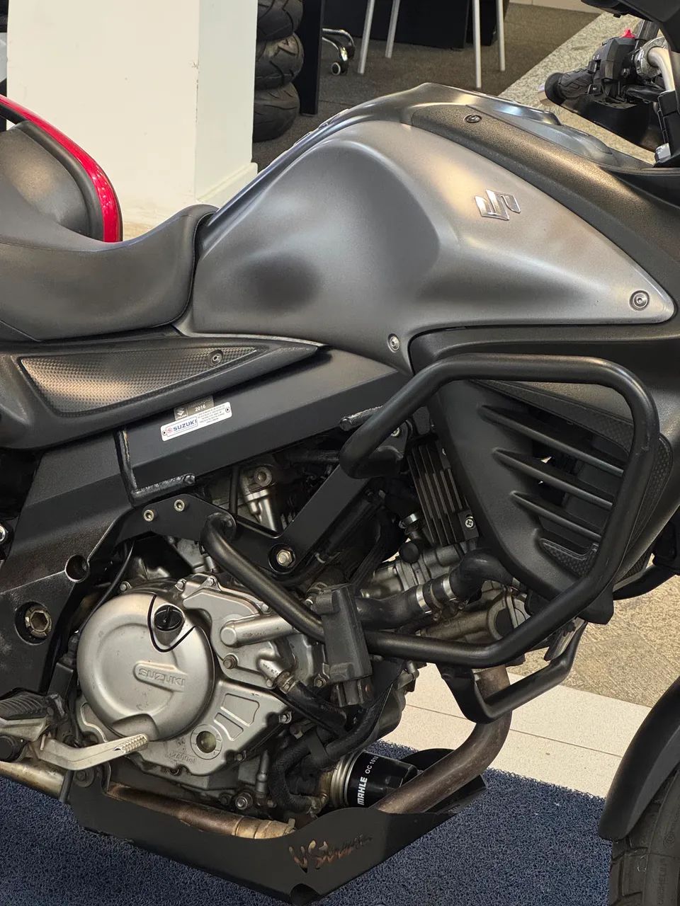 SUZUKI V-STROM 650 16/2017 - Foto 3