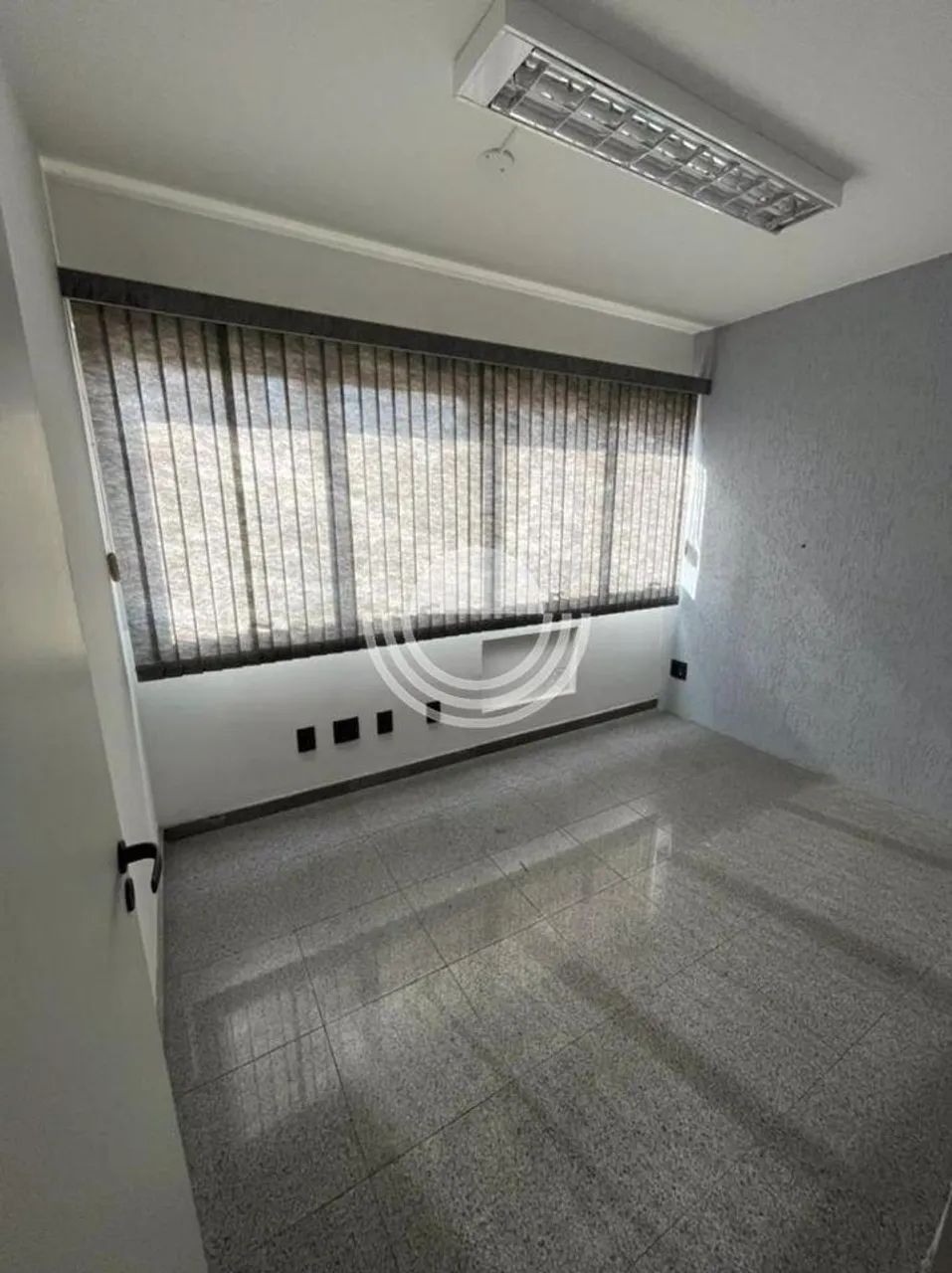 Sala à venda e para alugar em Campinas, Vila Lídia, com 51 m², Edifício Fares Abib