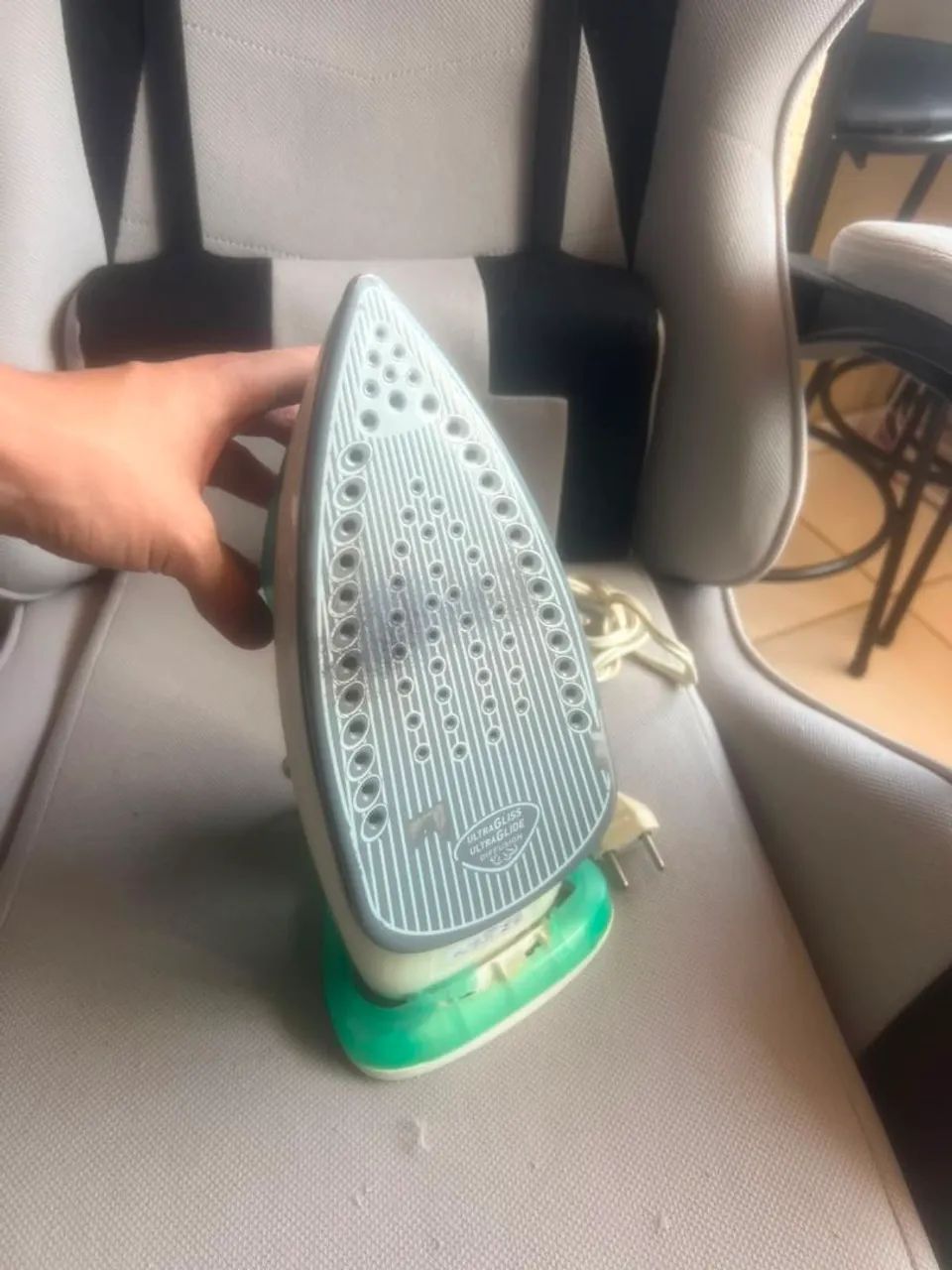 Ferro de passar 220 volts - Foto 2