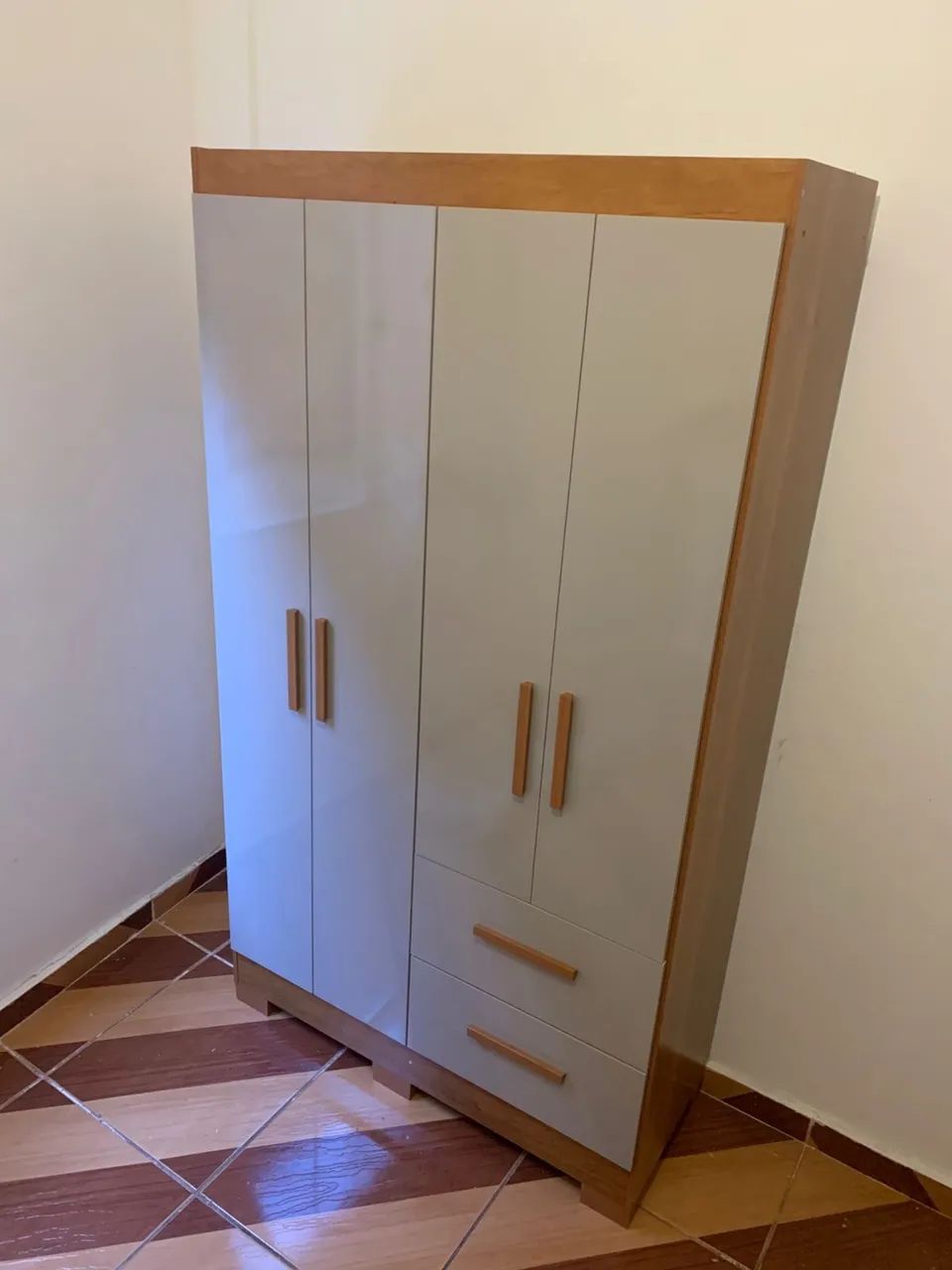 Guarda roupa solteiro 4 pra - Foto 2