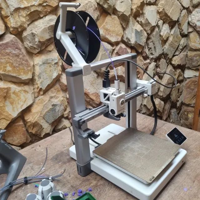 Impressora 3D Bambu Lab A1 em prefeito funcionamento sem detalhes  - Foto 3