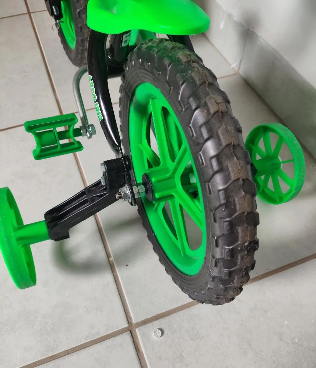 Bicicleta track infantil em ótimo estado de conservação - Foto 3