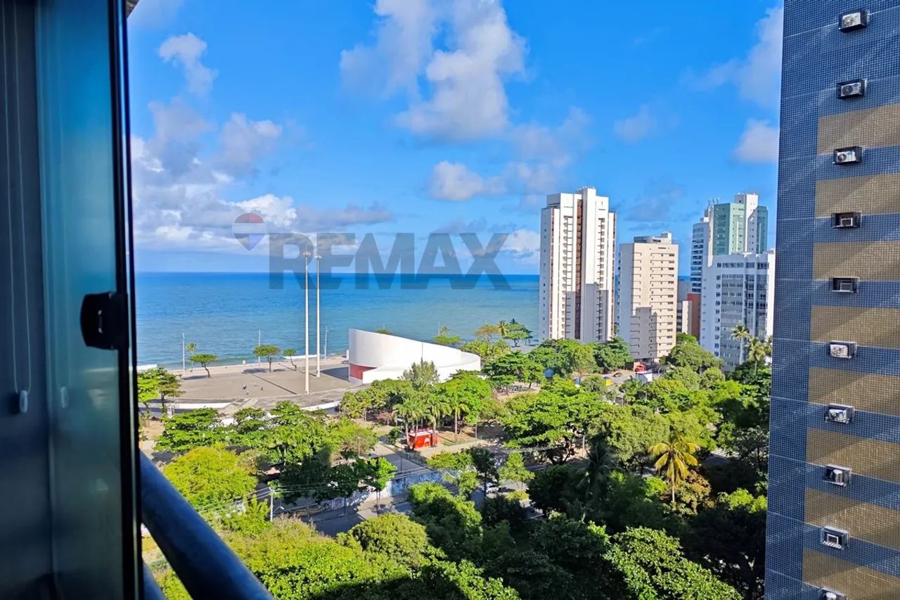 Flat Reformado e Decorado com 50m² em Boa Viagem com Porteira Fechada - Foto 5