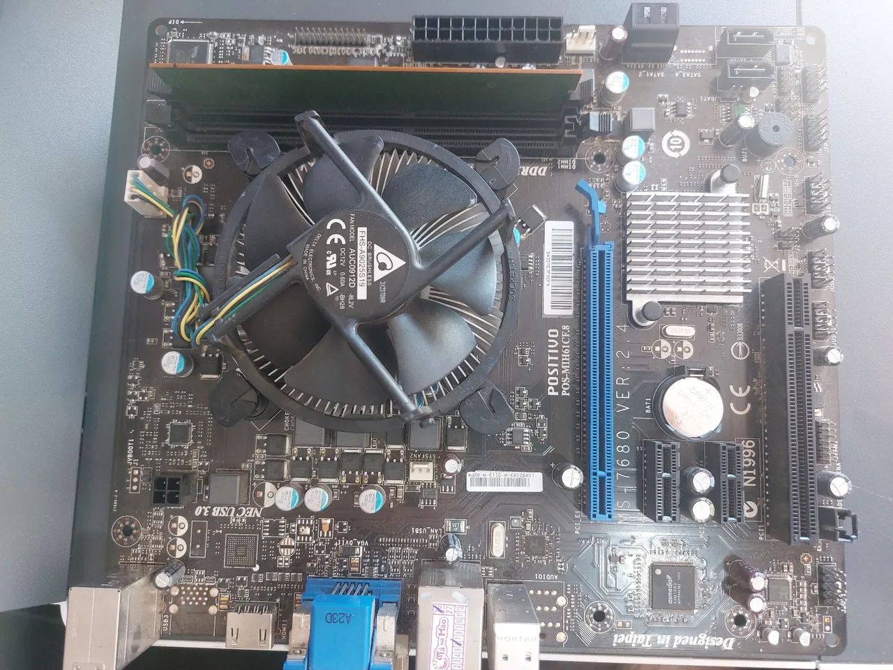 Placa mãe 1155 processador i3 de terceira geração 
