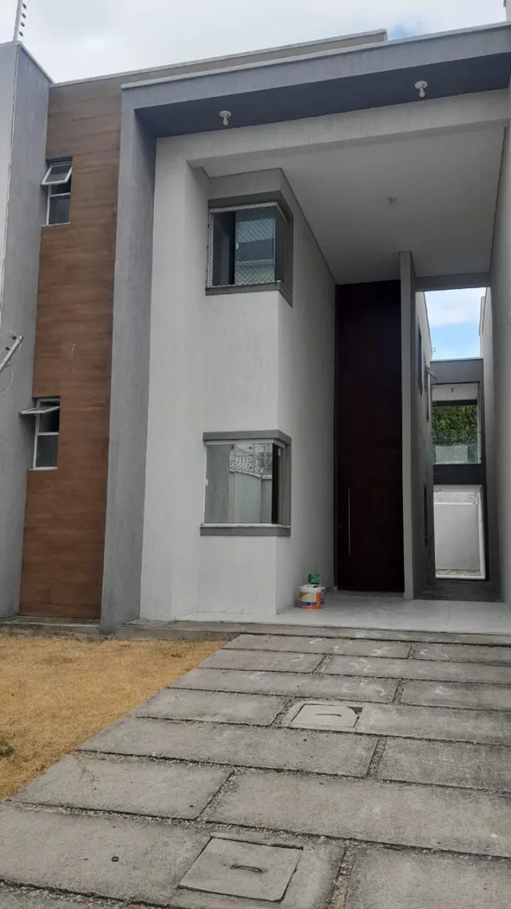 Casa com três suítes na Sapiranga - 150m²