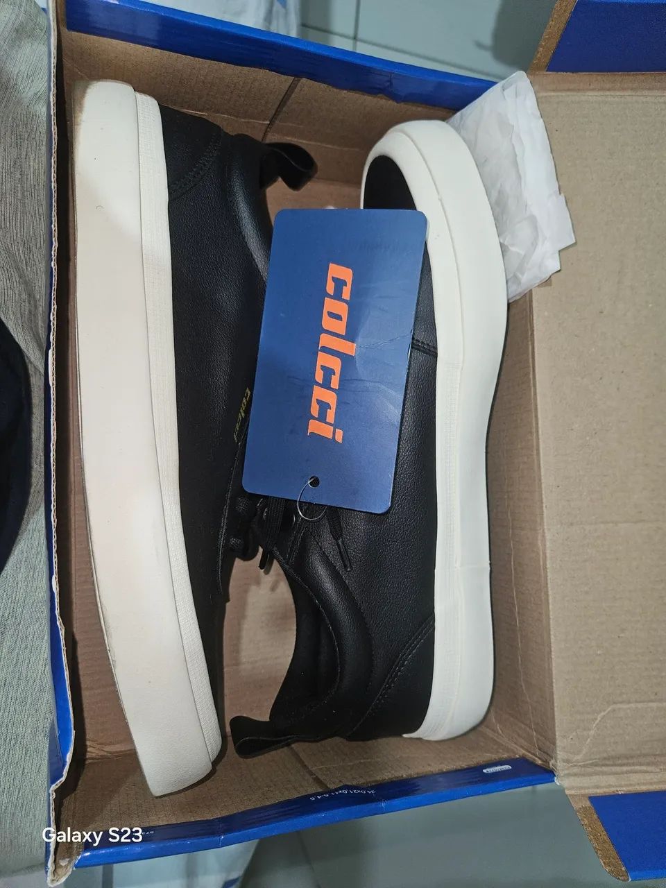 Tênis Colcci - couro original - WhatsApp- *