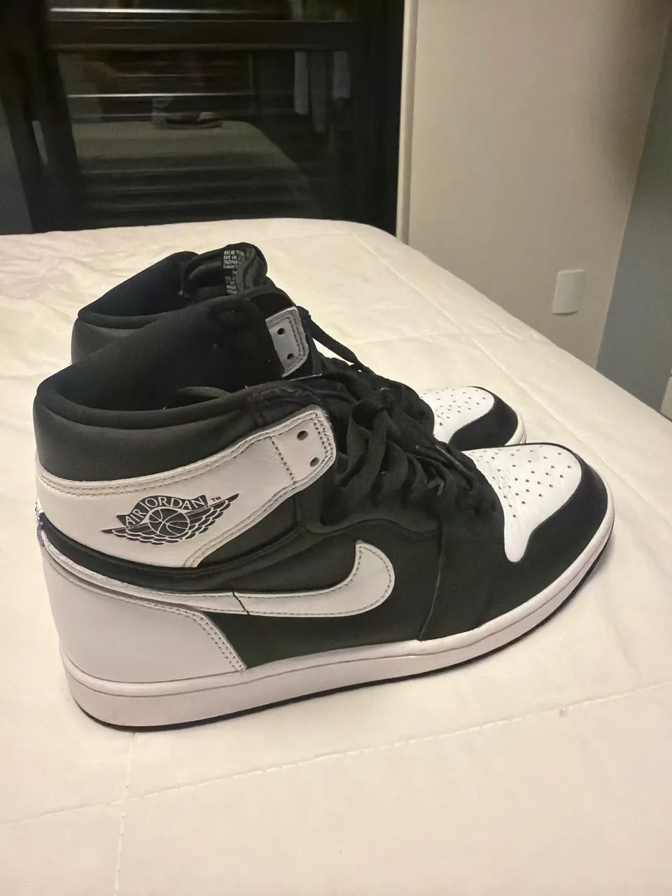 Air Jordan Mid 1 Panda - Foto 2
