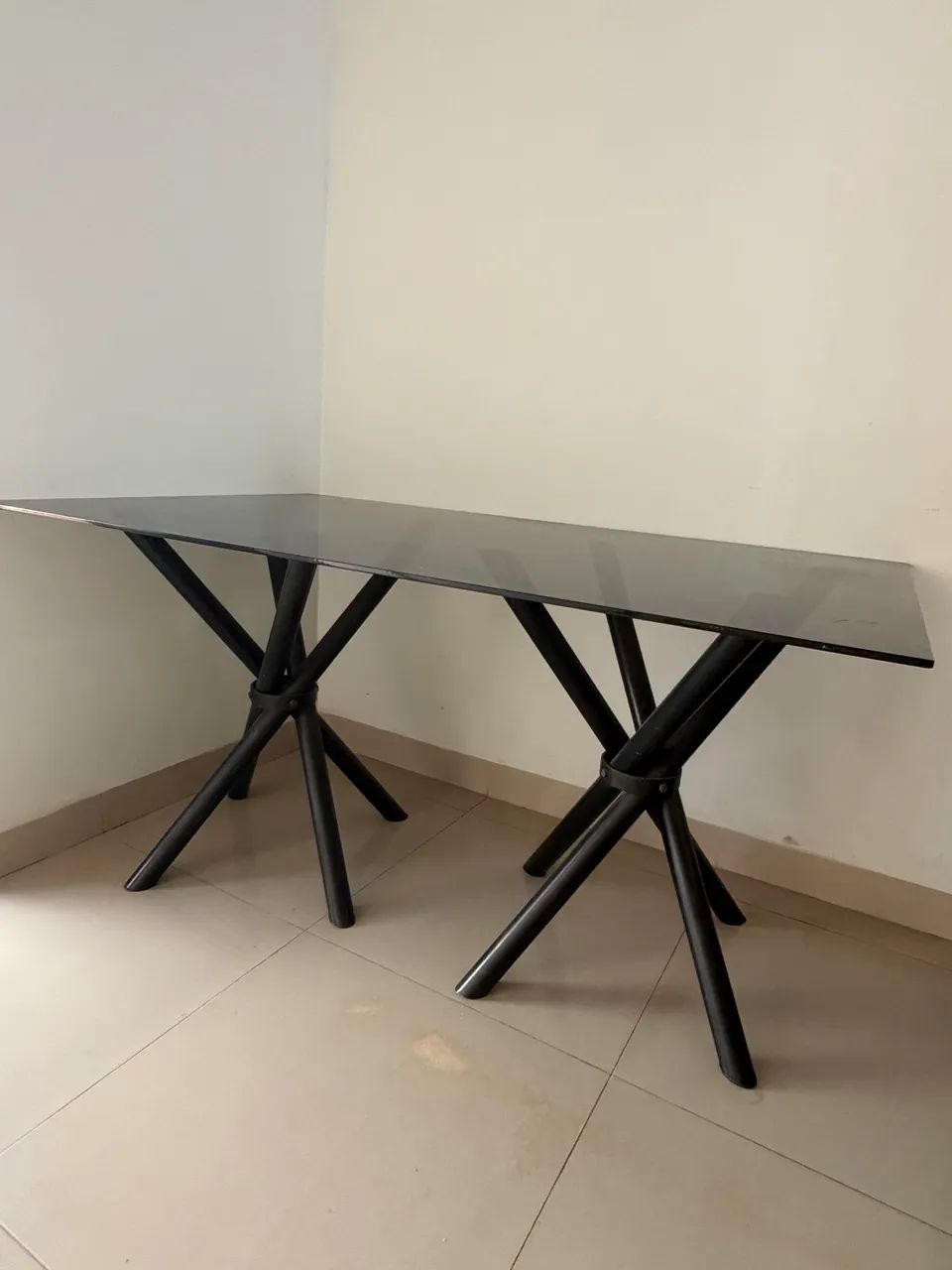 Vendo mesa de vidro de 6 lugares  - Foto 3
