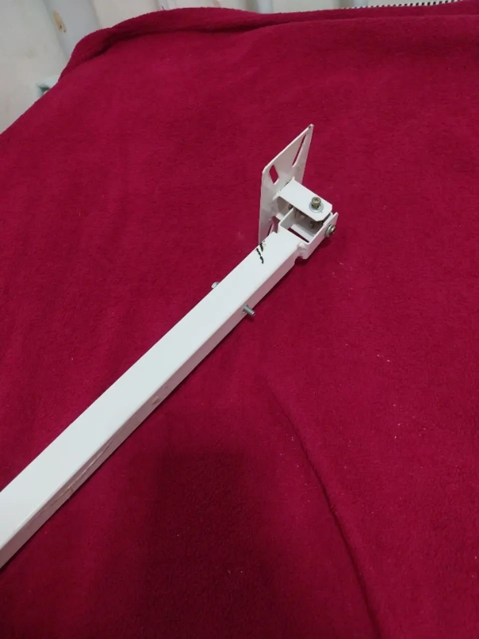Suporte Universal para Projetor / Data Show - Teto ou Parede (Branco e Regulável) - Foto 3