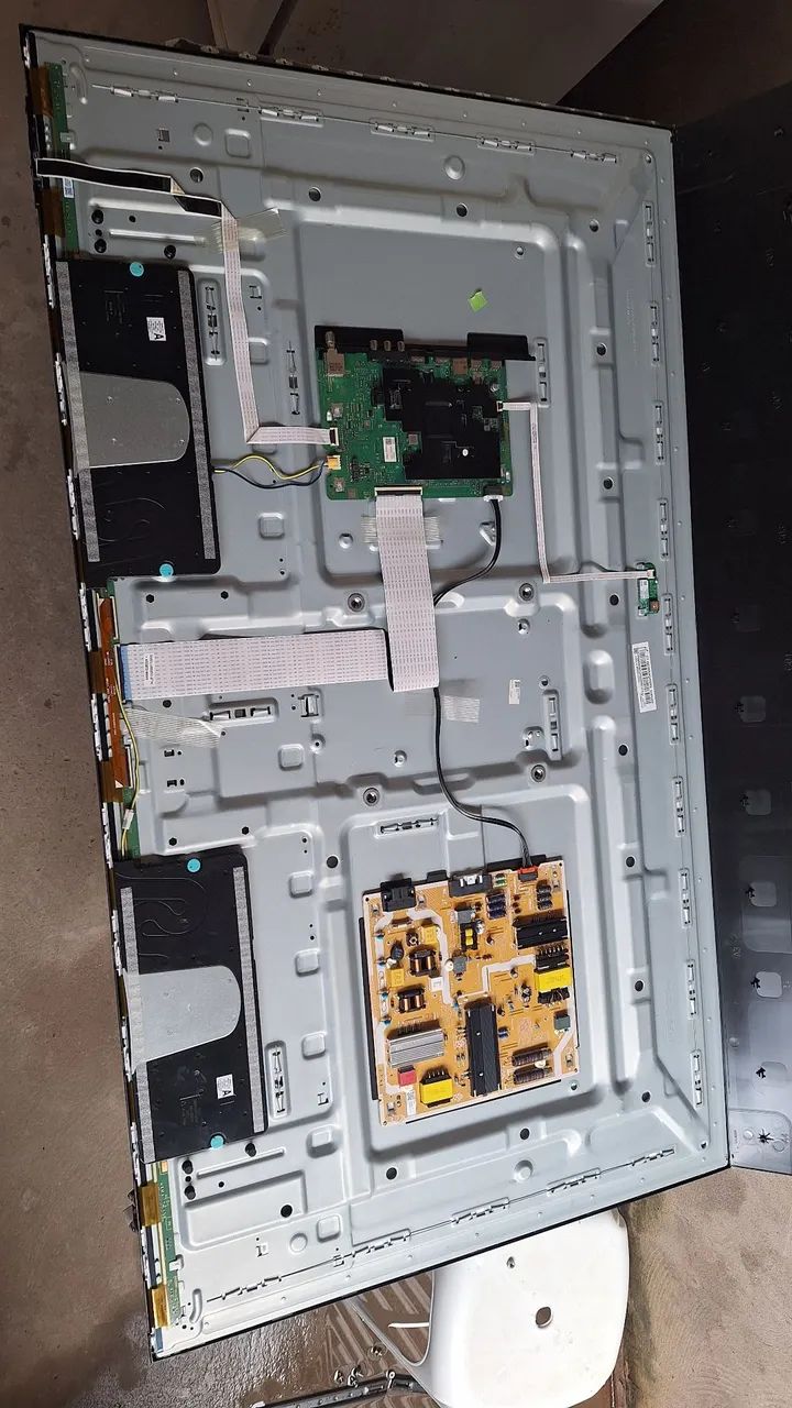 Tv sansung qled 4k com defeito na tela - Foto 5
