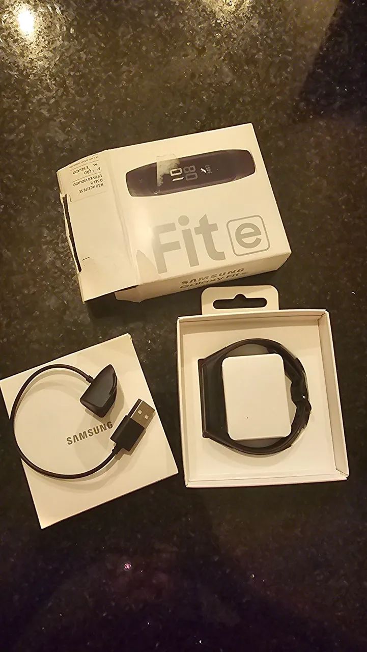 Samsung Galaxy Fit e - para uso das peças e acessórios. Nunca usada