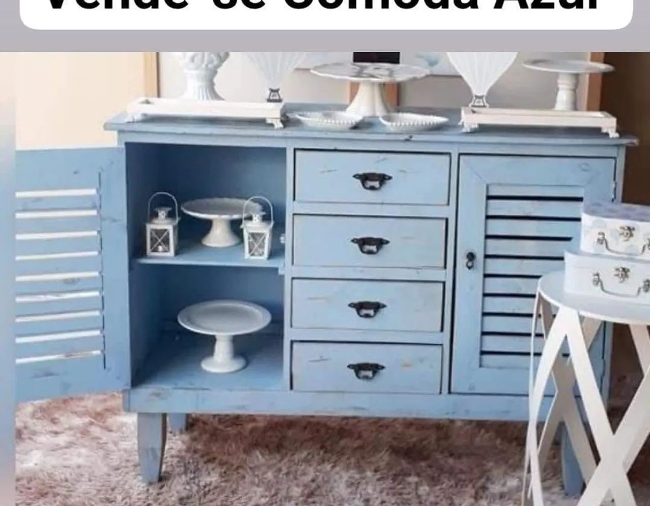 Cômoda azul