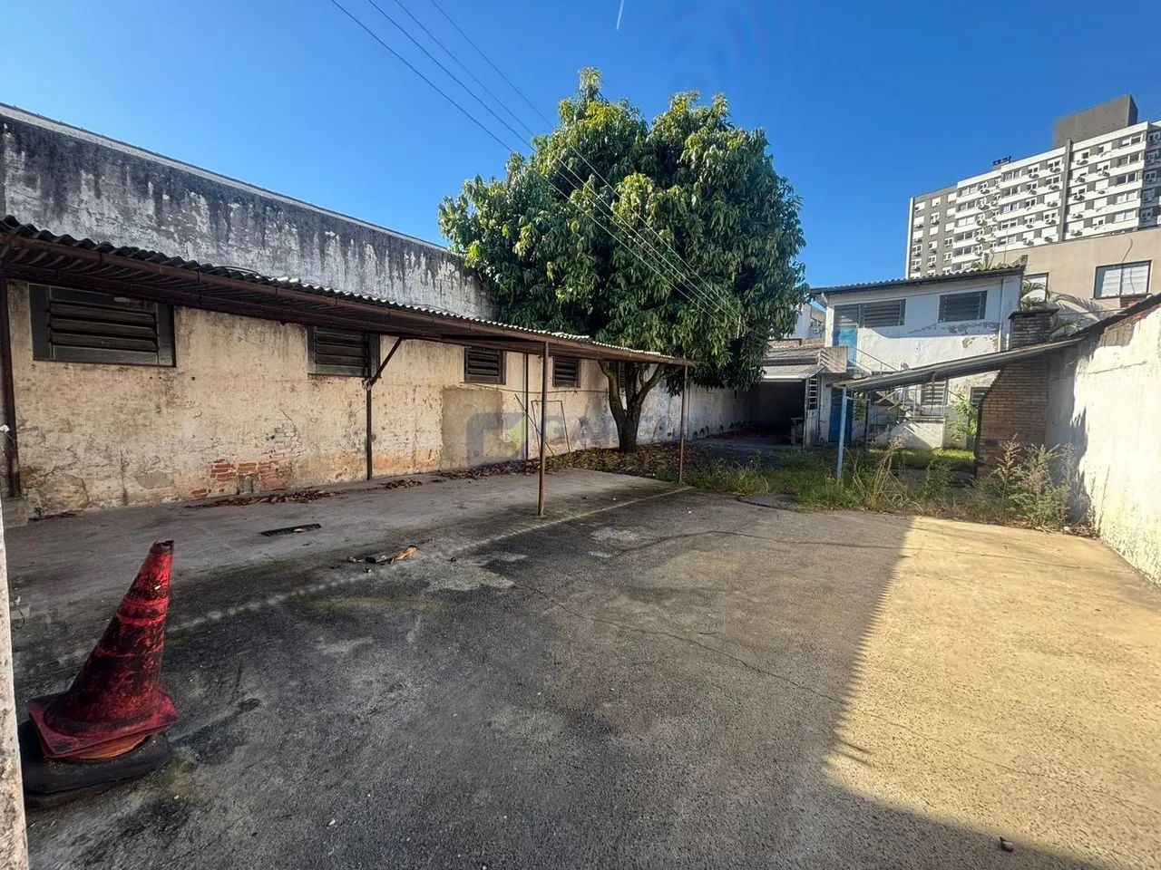 deposito; 4 banheiro; 4 vagas; 930 metros quadrados; bairro São João.. - Foto 18