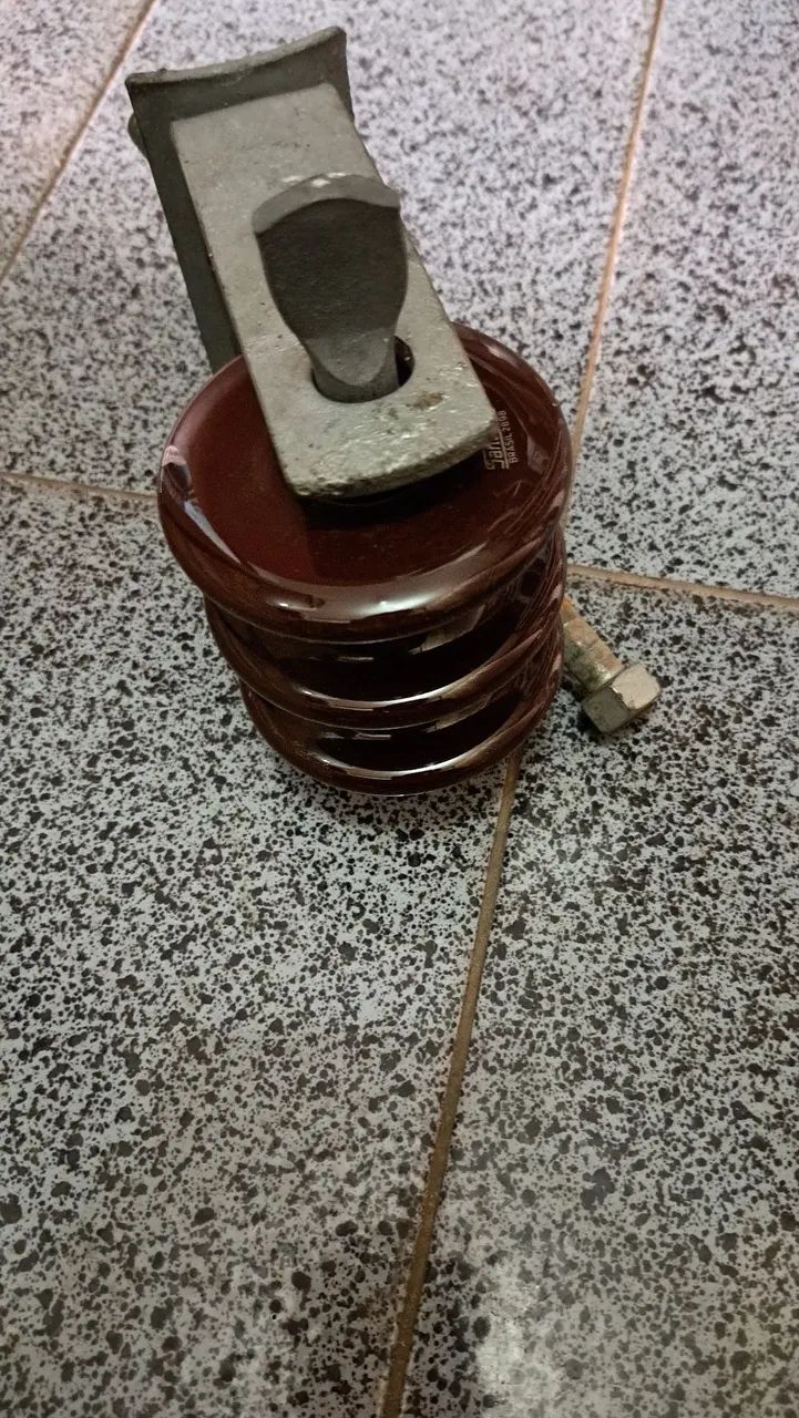 Isolador para Poste  - Foto 2