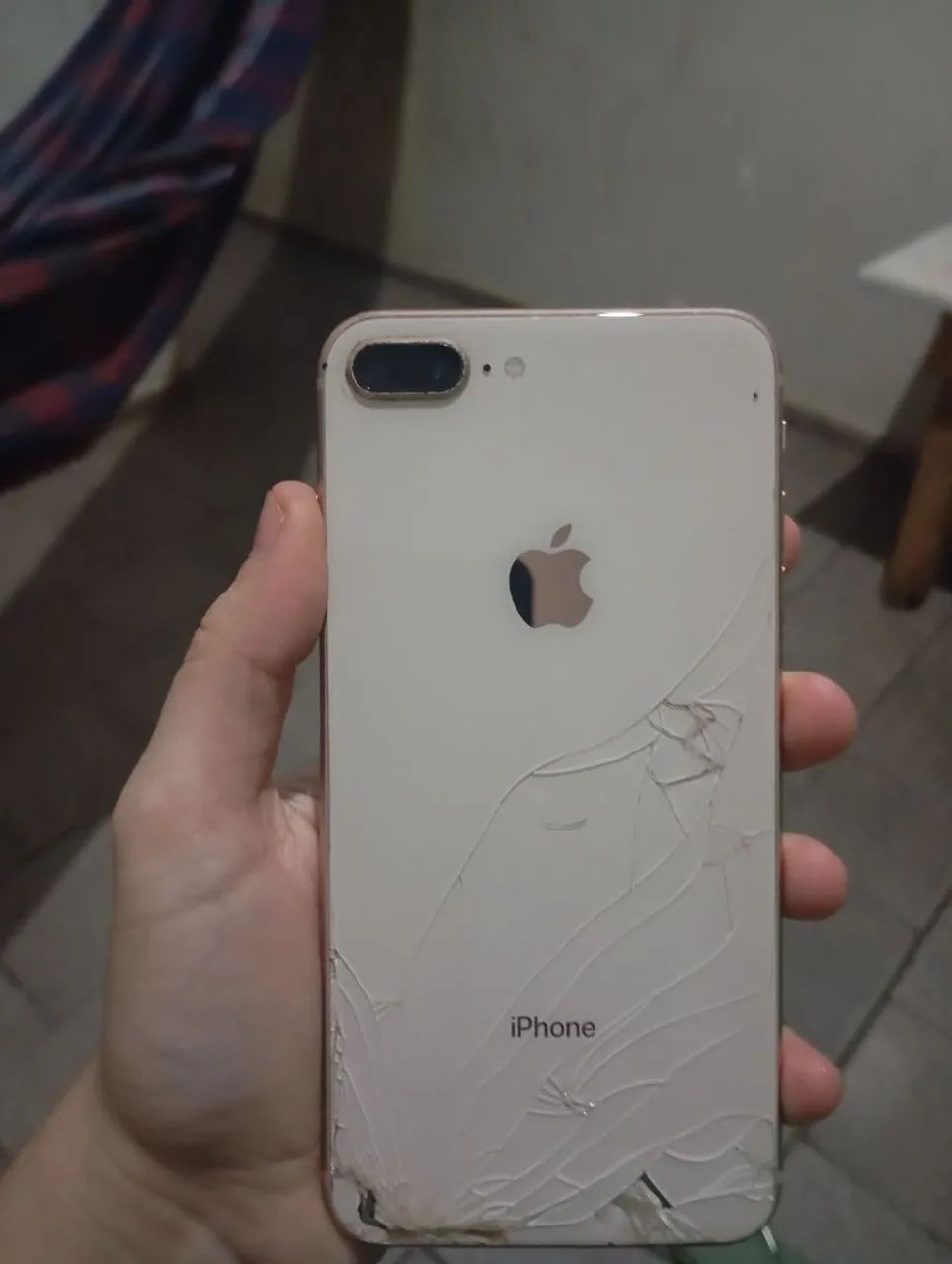 ? iPhone 8 Plus 128GB Branco - Leia a descrição - Foto 5